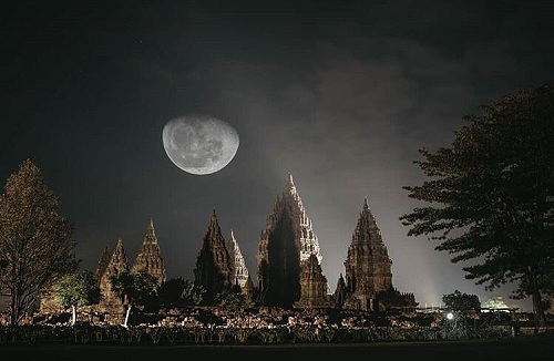 Kemegahan Candi Prambanan Jogja & Cerita Putri Roro Jonggrang